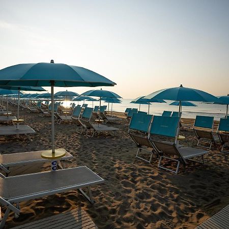 Camping Village Malibu Beach Лідо-ді-Єзоло Екстер'єр фото